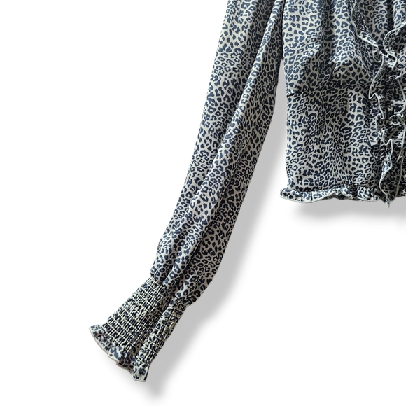 Free People Animal Print Ruffled Smocked Long Sleeve Blouse size Small - Picture 3 of 8